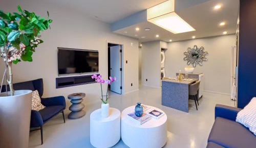 One-Bedroom Apartment 202