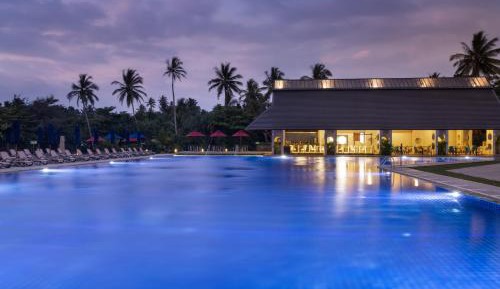 Superior, Suite, 1 King, Garden view, Balcony 