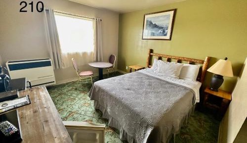 Family Room with Private Bathroom