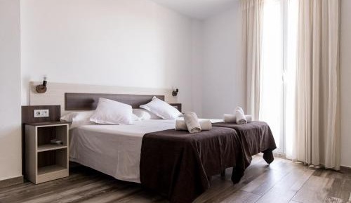 Large Double Room