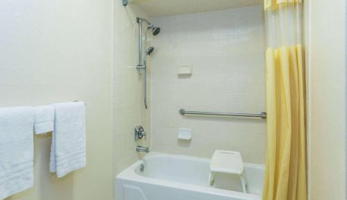 King Room - Disability Access/Non-Smoking