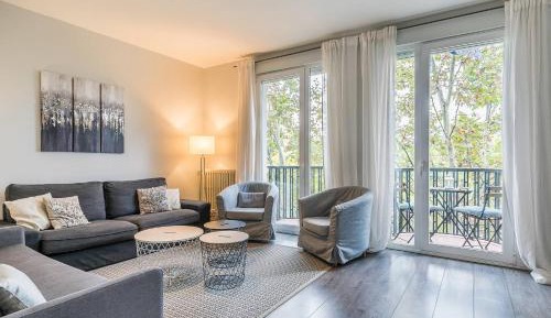 Deluxe Apartment