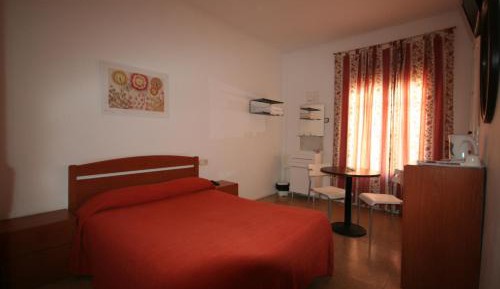 Double or Twin Room with Shared Bathroom