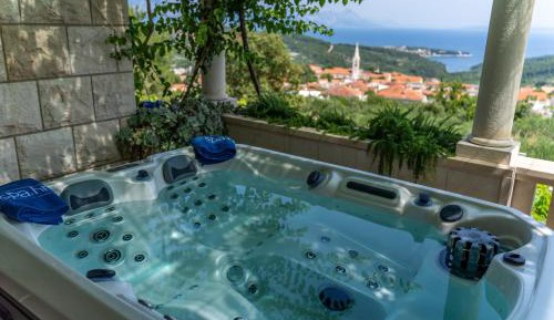 Three Bedroom holiday home 