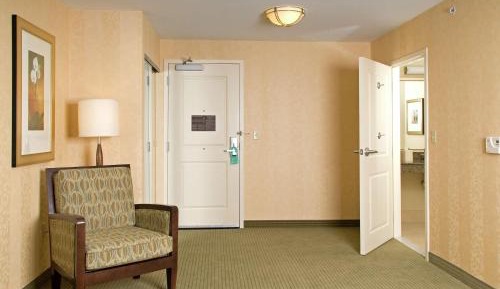 King Room with Roll-In Shower - Mobility/Hearing Accessible