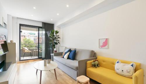 Family Apartment with Balcony