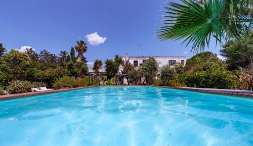 Villa with Garden View