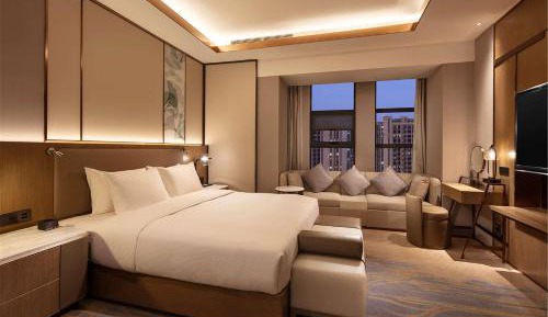 One-Bedroom King Suite