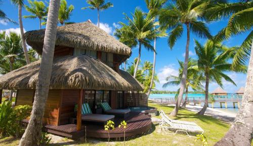 Beach Duplex Bungalow (jacuzzi)