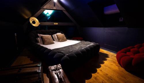 Glamor Suite 