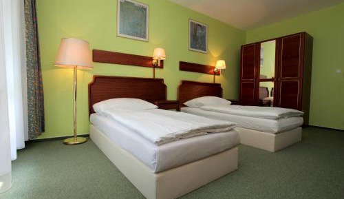 Business Twin Room