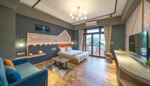 Queen Room with Balcony
