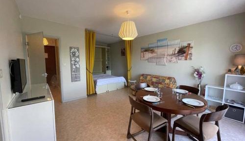 Apartment (4 Adults)