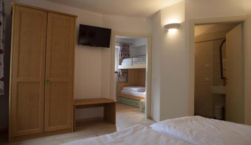 Two-Bedroom Suite