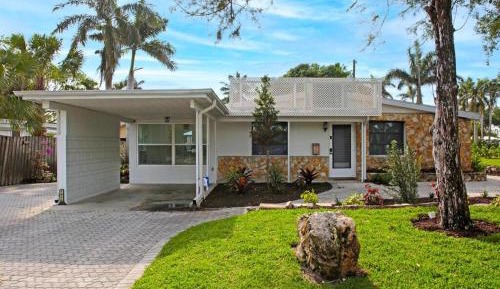 Three-Bedroom Holiday Home 