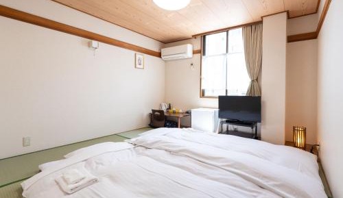 Japanese-Style Room
