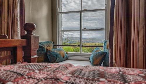 King Room with Mountain View