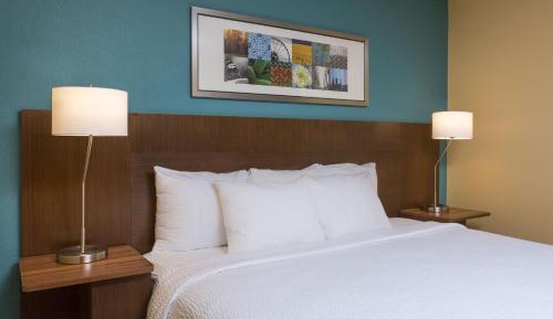 Deluxe King Room with Sofa Bed
