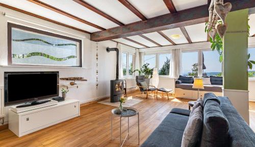 Superior One-Bedroom Apartment