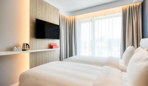 Standard Twin Room with Free Breakfast