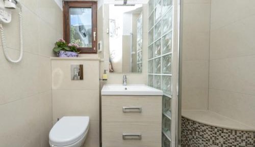 Double Room with Private External Bathroom