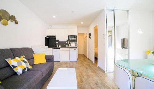 Apartment with Terrace