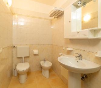Double or Twin Room with Private Bathroom