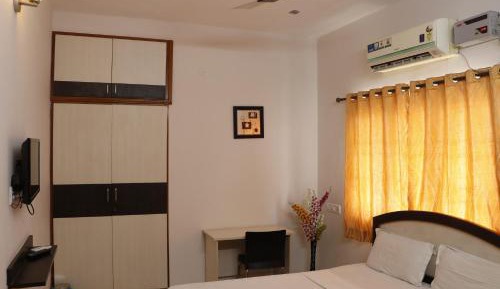 Double or Twin Room with Private Bathroom