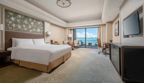 Deluxe Room with 1 kingsize bed, Ocean front 
