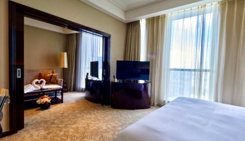 One Bed Suite, Club lounge access, 1 Bedroom Suite, 1 King