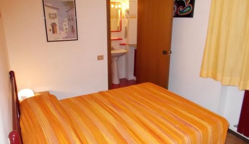 Deluxe Double Room with Shower