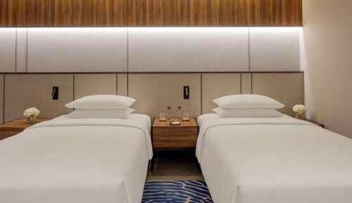 Twin Room - Club Access