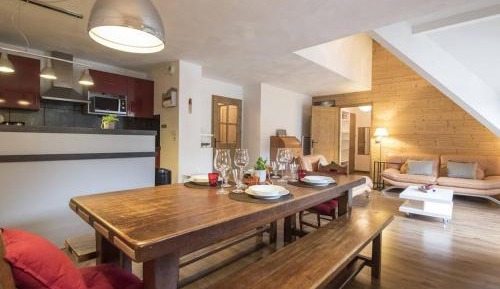 Apartment (10 Adults)