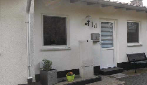 One-Bedroom Holiday Home