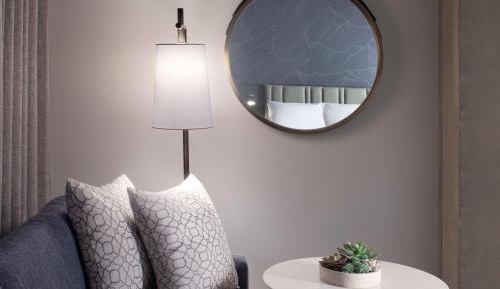 One-Bedroom King Suite