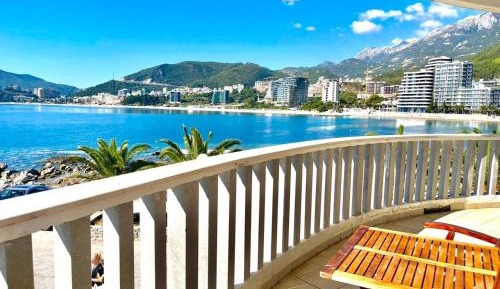 Three-Bedroom Apartment with Sea View