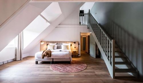 King Suite with Sofa Bed