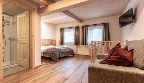 Superior One-Bedroom Apartment with Balcony