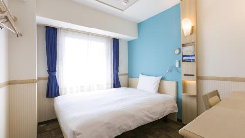 Double Room for Single Use - Non-Smoking