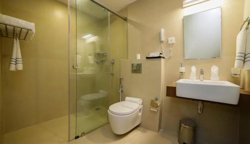 Suite with Mountain View