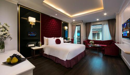 Junior Suite with Balcony