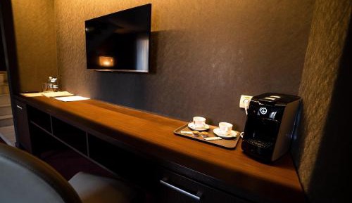 One-Bedroom King Suite with Sofa Bed