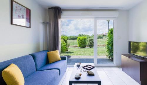 Two-Bedroom Apartment (6 Adults)