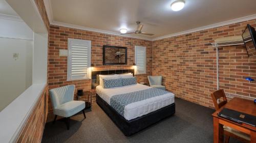 Executive Queen or Twin Room