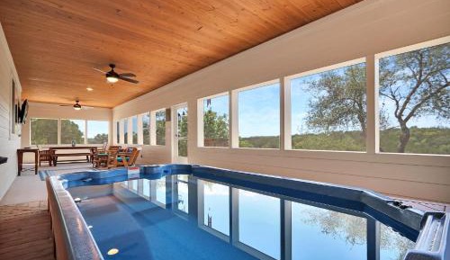 Three-Bedroom Holiday Home 