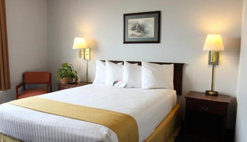 Queen Room with River View