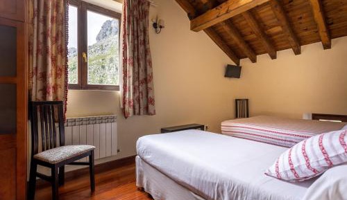 Comfort Triple Room