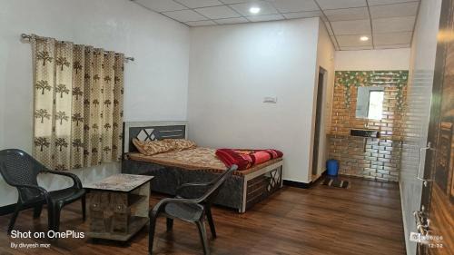 Double Room with Private Bathroom