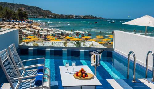 Gold Suite Sea View Private Pool