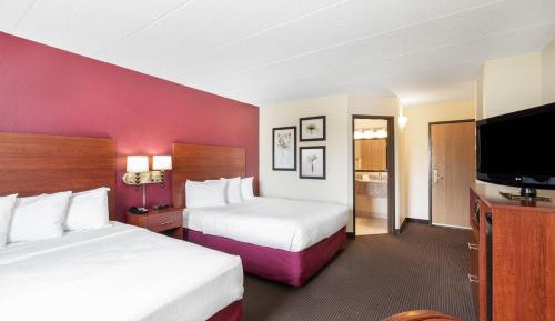 Queen Room with Two Queen Beds